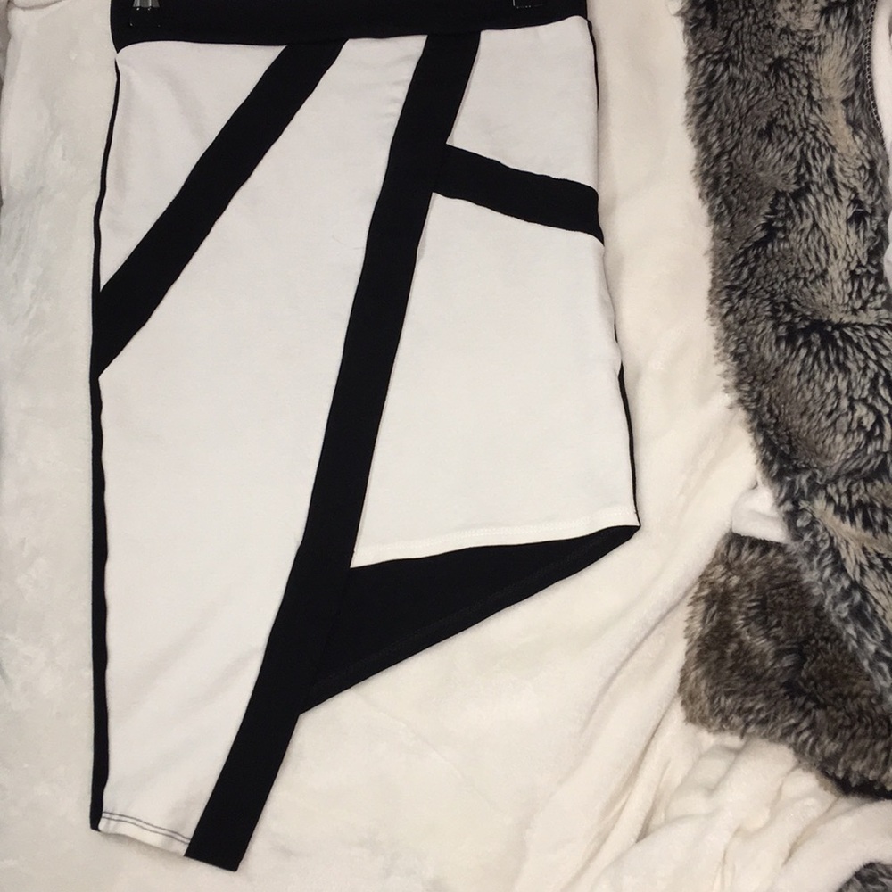 ❗️FINAL PRICE - CLEAR OUT❗️Sexy Asymmetrical Skirt